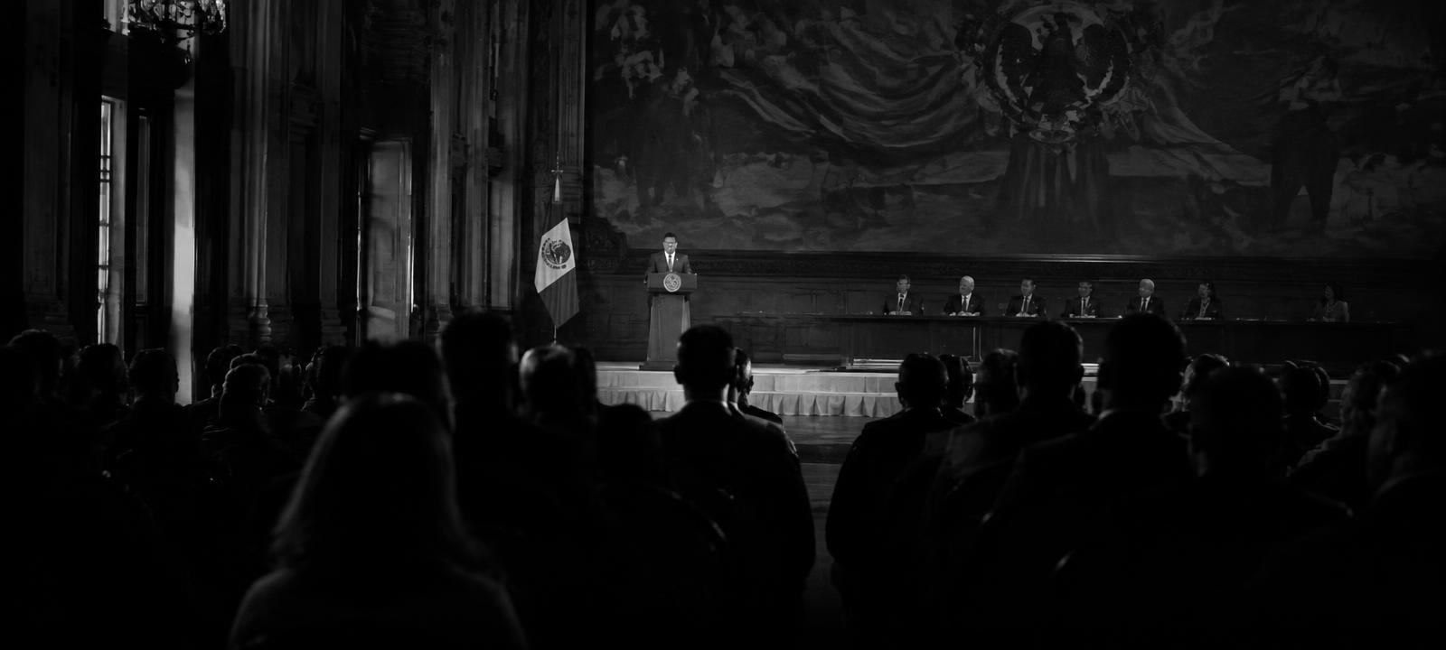 Conferencia institucional